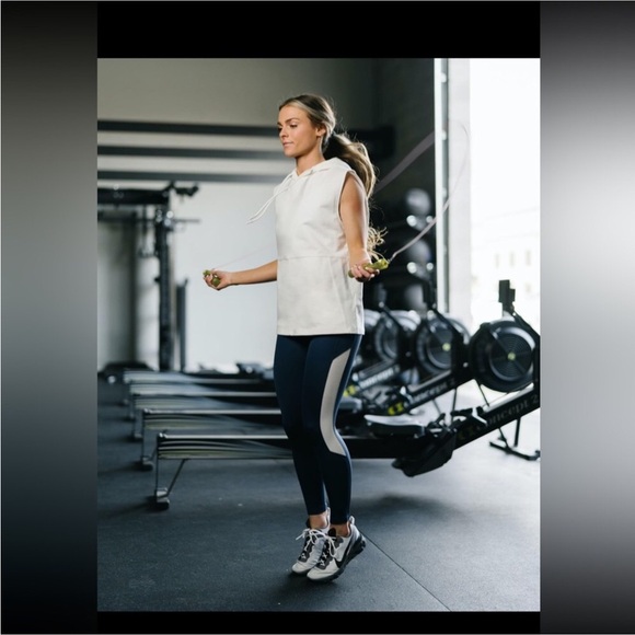 ZYIA Active White Fighter Women's Sleeveless Hoodie Size XXL - Picture 4 of 11